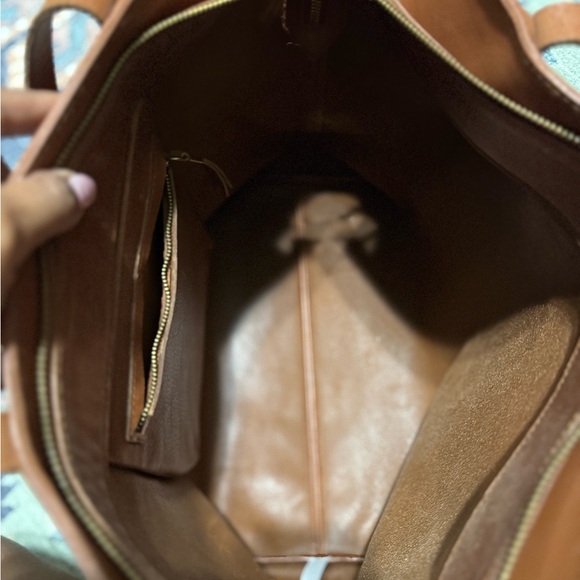 Madewell Transport Leather Tote - Picture 10 of 12